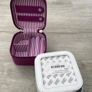 Fuchsia Jewelry Box w/striped lining